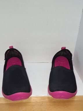 Black and Pink Slip-On Women's Casual Shoes